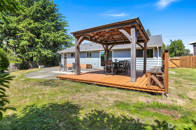 22628 87th Avenue W, Edmonds, WA 98026