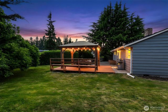 22628 87th Avenue W, Edmonds, WA 98026