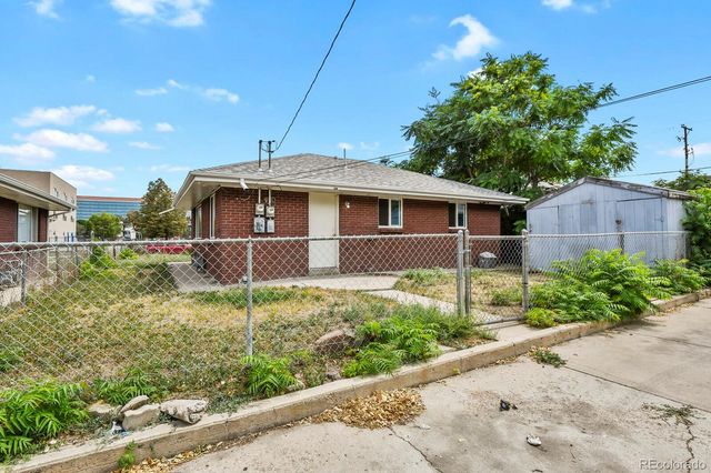 1609 & 1611 Oswego, Aurora, CO 80010