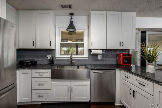 3501 Foxtrail, Northport, AL 35473