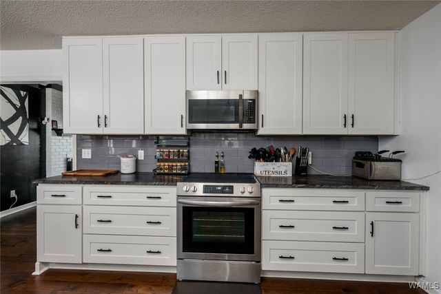 3501 Foxtrail, Northport, AL 35473