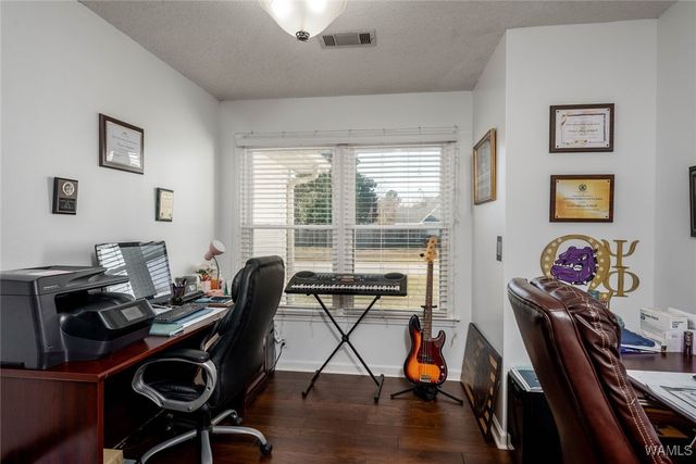 3501 Foxtrail, Northport, AL 35473