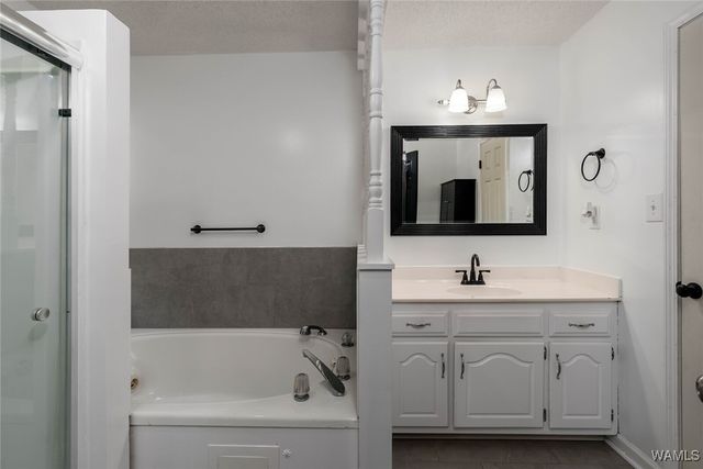 3501 Foxtrail, Northport, AL 35473