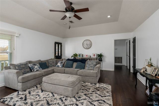 3501 Foxtrail, Northport, AL 35473