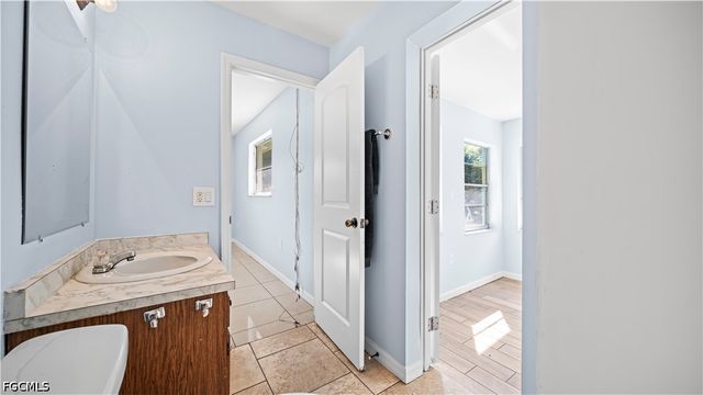 50 Palm Tree TER, Fort Myers, FL 33905