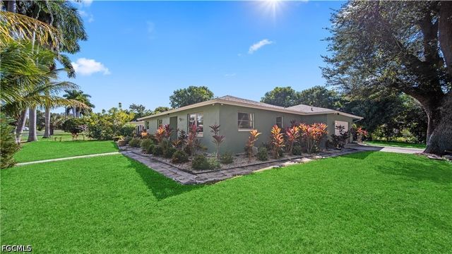 50 Palm Tree TER, Fort Myers, FL 33905