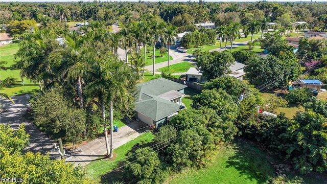 50 Palm Tree TER, Fort Myers, FL 33905