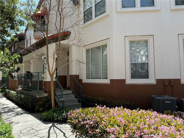 12709 Trent Jones Lane, Tustin, CA 92782