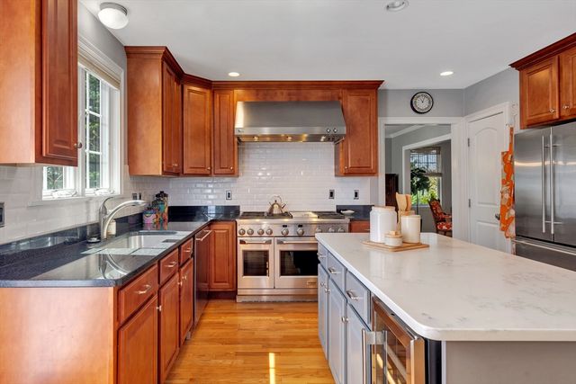 11 Rockland Avenue, Arlington, MA 02474