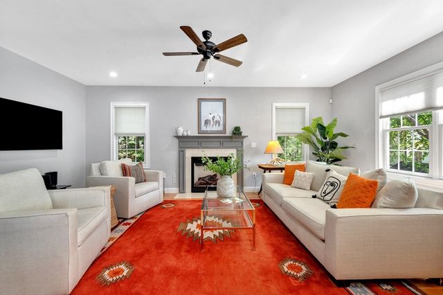 11 Rockland Avenue, Arlington, MA 02474