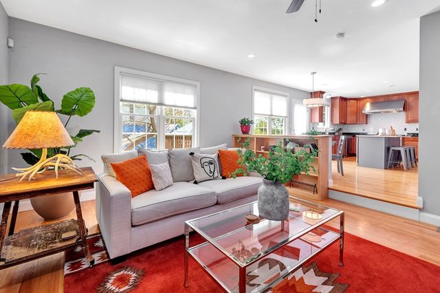 11 Rockland Avenue, Arlington, MA 02474