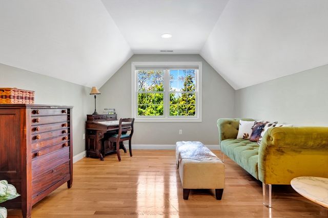 11 Rockland Avenue, Arlington, MA 02474