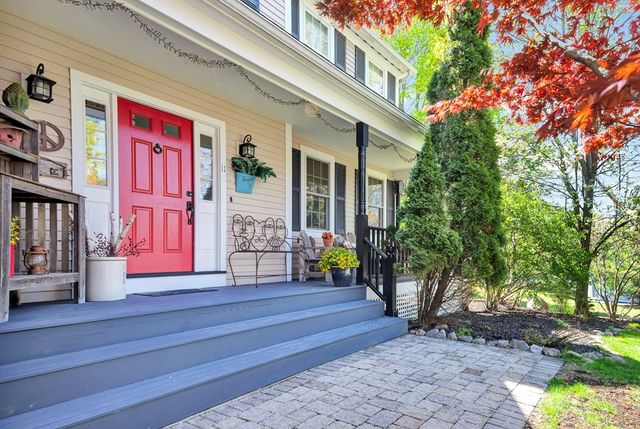 11 Rockland Avenue, Arlington, MA 02474