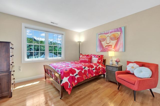 11 Rockland Avenue, Arlington, MA 02474