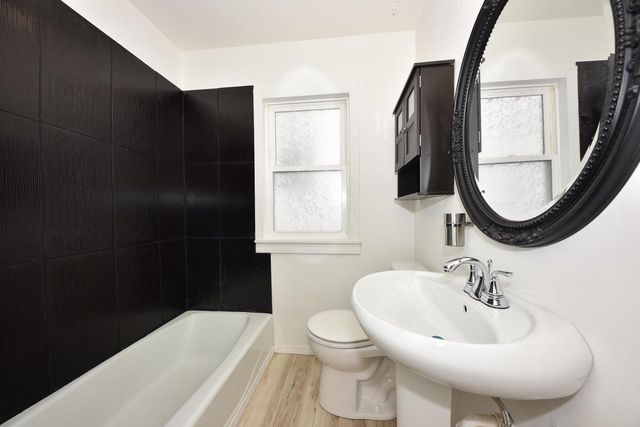 1971 S 32nd STREET, Milwaukee, WI 53215