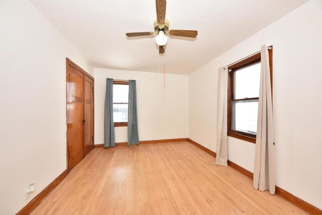 1971 S 32nd STREET, Milwaukee, WI 53215