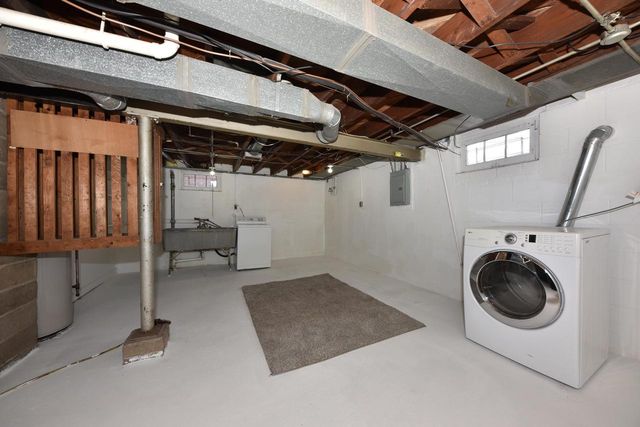 1971 S 32nd STREET, Milwaukee, WI 53215