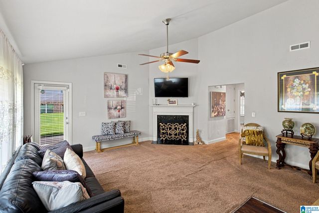 342 IVY HILLS CIRCLE, Calera, AL 35040