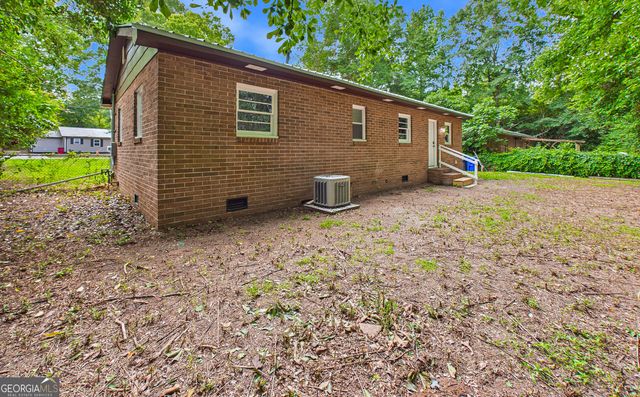 910 Perry Drive, Macon, GA 31217