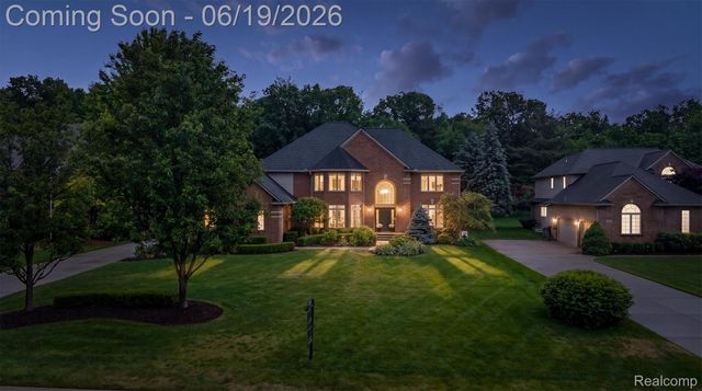 2609 Pebble Beach Drive, Oakland Charter Township, MI 48363