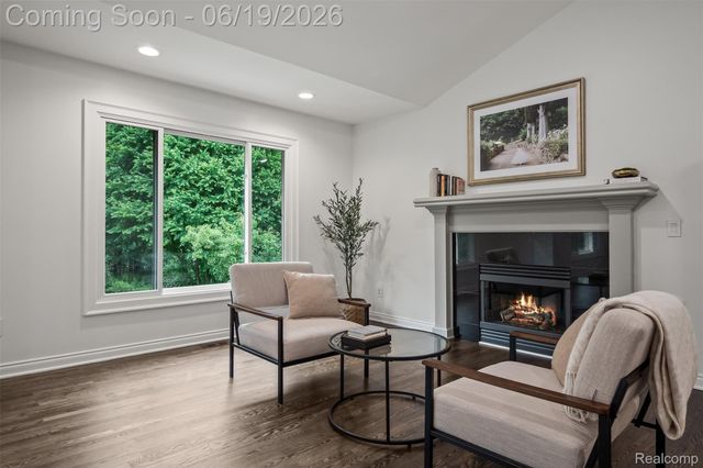 2609 Pebble Beach Drive, Oakland Charter Township, MI 48363