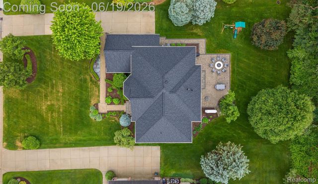 2609 Pebble Beach Drive, Oakland Charter Township, MI 48363