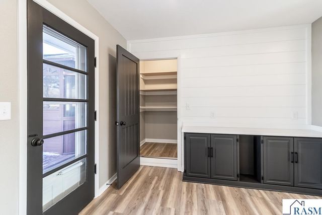 1458 Lookout Drive, North Mankato, MN 56003