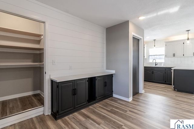 1458 Lookout Drive, North Mankato, MN 56003