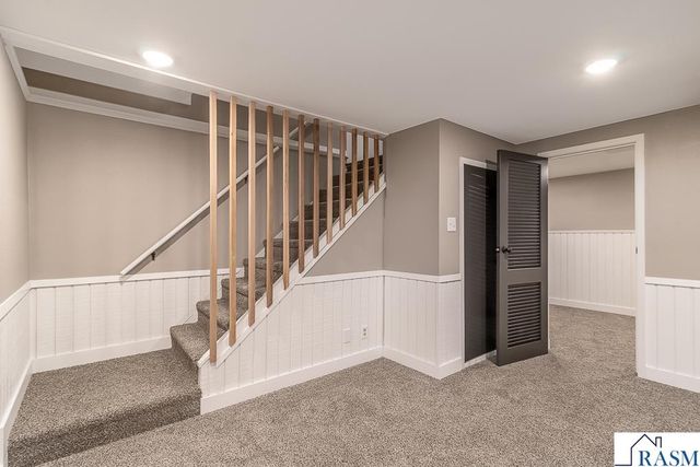 1458 Lookout Drive, North Mankato, MN 56003