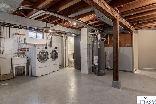 1458 Lookout Drive, North Mankato, MN 56003