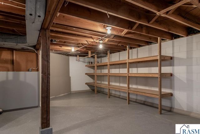 1458 Lookout Drive, North Mankato, MN 56003