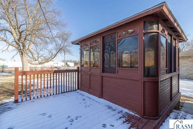 1458 Lookout Drive, North Mankato, MN 56003