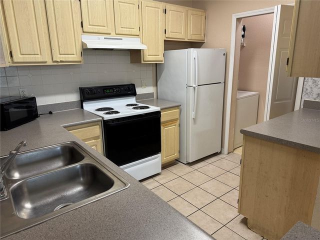 8908 LEGACY COURT 16 103, Kissimmee, FL 34747