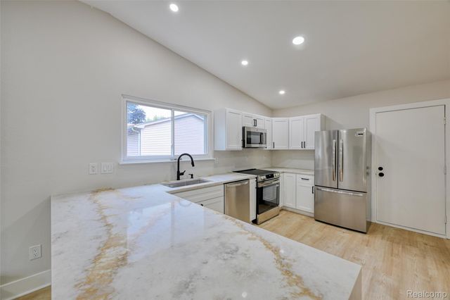 1540 Stafford Drive, Canton Charter Township, MI 48188