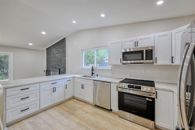 1540 Stafford Drive, Canton Charter Township, MI 48188