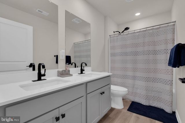 16 MINNOW, Barnegat, NJ 08005