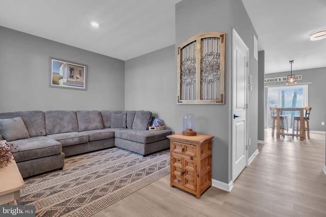 16 MINNOW, Barnegat, NJ 08005