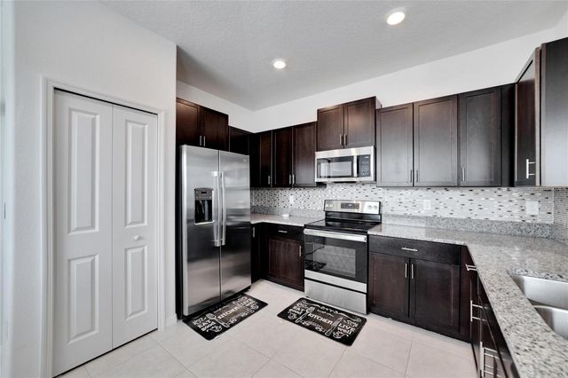 10422 SHADY PRESERVE DRIVE, Riverview, FL 33578
