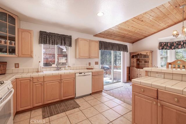 1030 Jasper, Big Bear City, CA 92314
