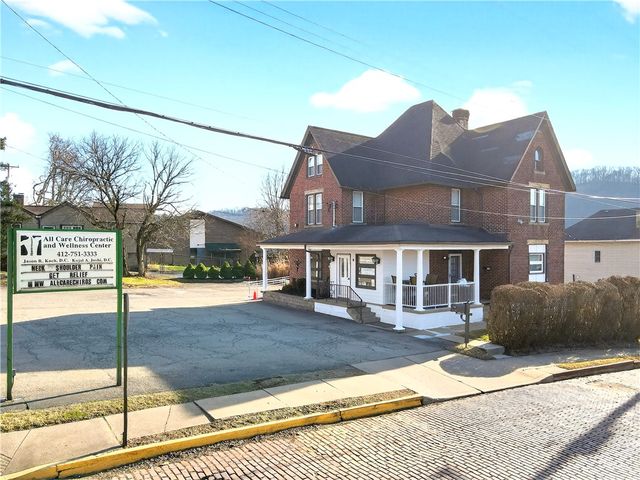 318 Juniper St, Versailles Boro, PA 15132