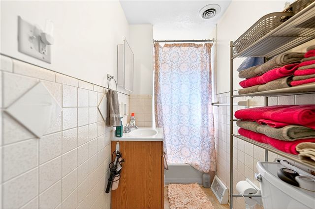 318 Juniper St, Versailles Boro, PA 15132