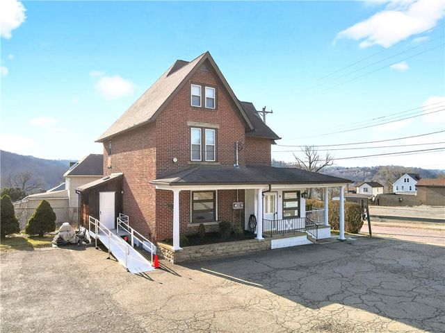 318 Juniper St, Versailles Boro, PA 15132