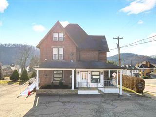 318 Juniper St, Versailles Boro, PA 15132