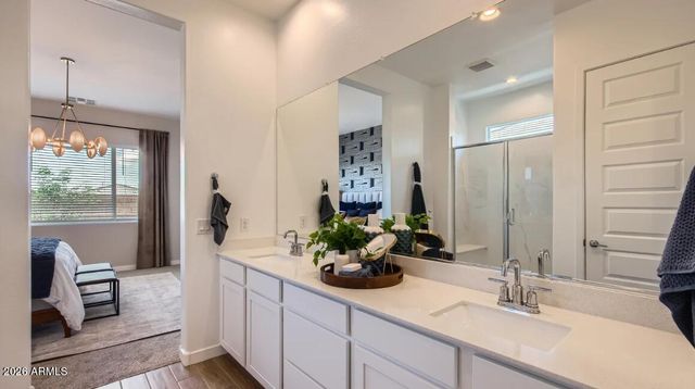 7990 W ROWEL Road, Peoria, AZ 85383