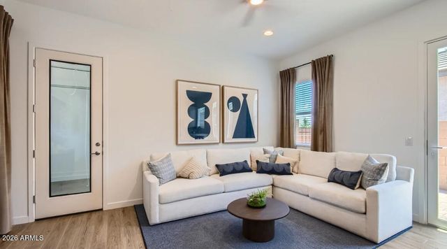 7990 W ROWEL Road, Peoria, AZ 85383