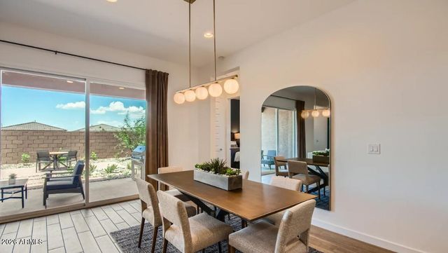 7990 W ROWEL Road, Peoria, AZ 85383