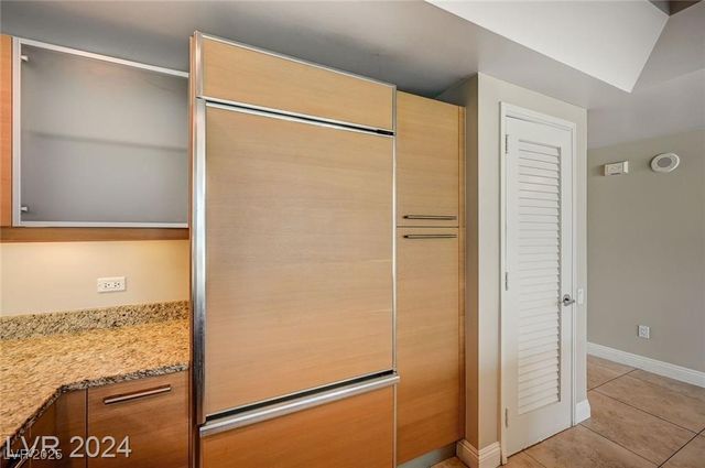 222 Karen Avenue 2101, Las Vegas, NV 89109