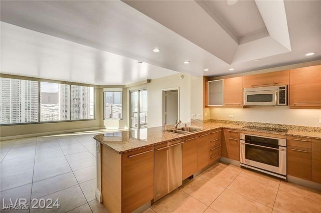 222 Karen Avenue 2101, Las Vegas, NV 89109