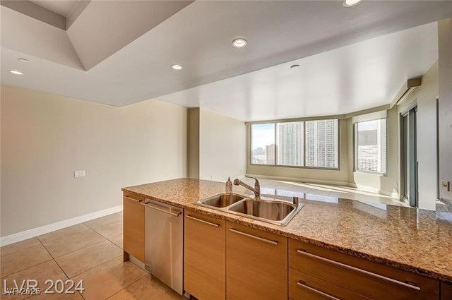 222 Karen Avenue 2101, Las Vegas, NV 89109