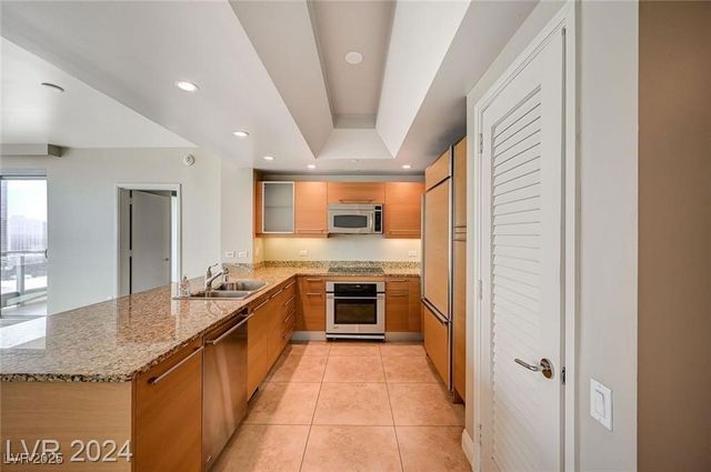 222 Karen Avenue 2101, Las Vegas, NV 89109